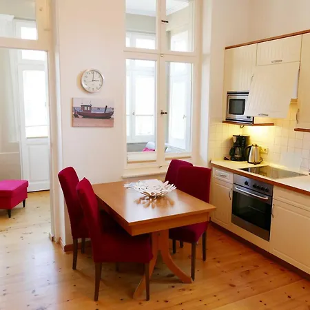 Ahlbeck Haus 1 *