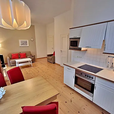 Ahlbeck Haus 1 *