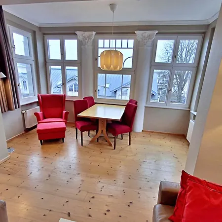 Ahlbeck Haus 1 빌라 제바트헤링스도르프