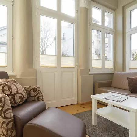 ヴィラ Ahlbeck Haus 1 ゼーバート・ヘリングスドルフ