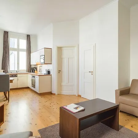 Ahlbeck Haus 1 * ゼーバート・ヘリングスドルフ