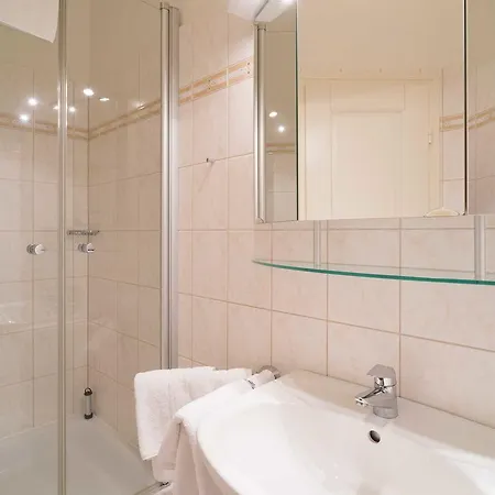 Ahlbeck Haus 1 ゼーバート・ヘリングスドルフ