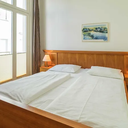 Ahlbeck Haus 1 ヴィラ *